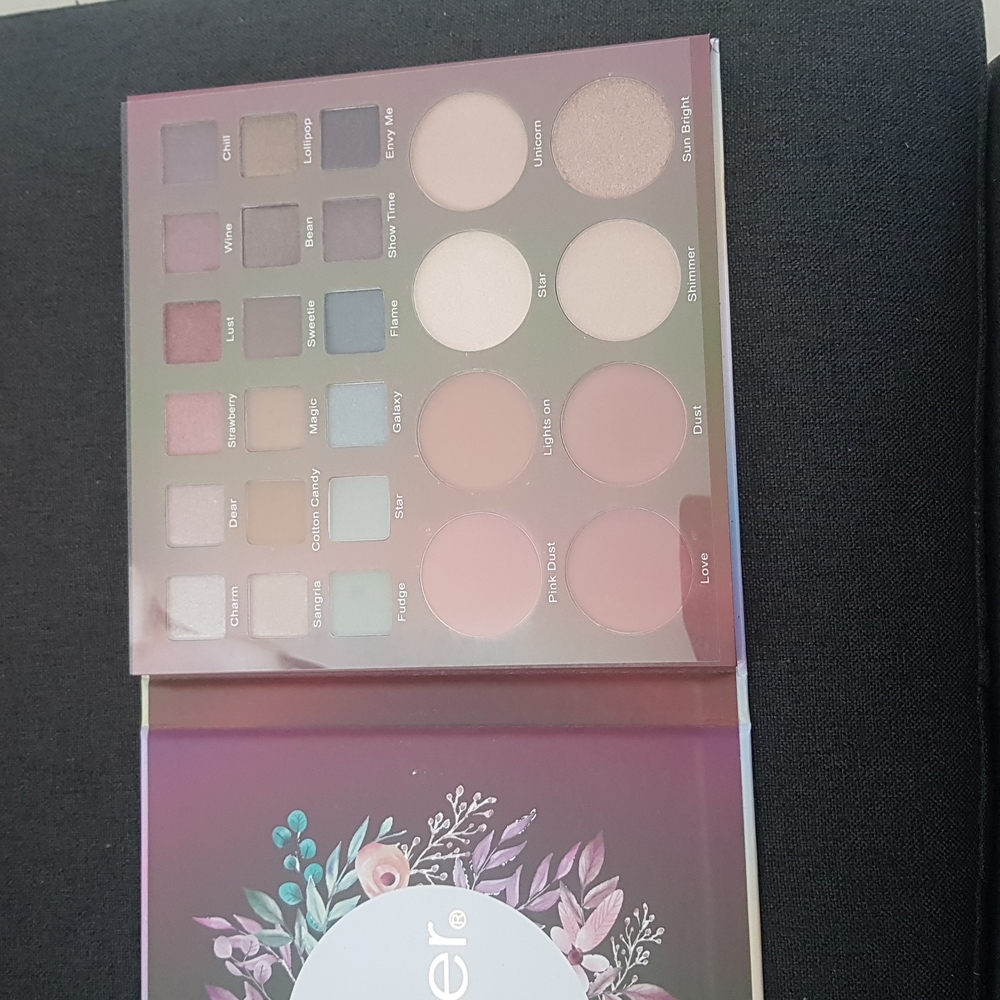 Makeup!!! - Picture 3 of 4